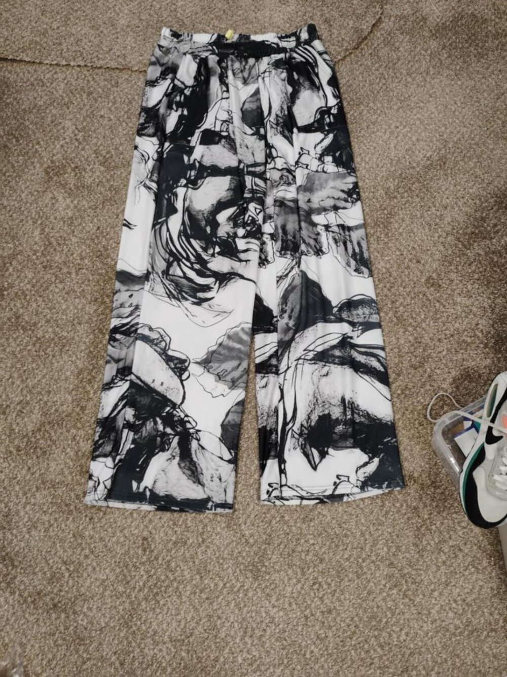 Lily by Firmiana NWT Black White Abstract Wide Leg Pants Women's Large
